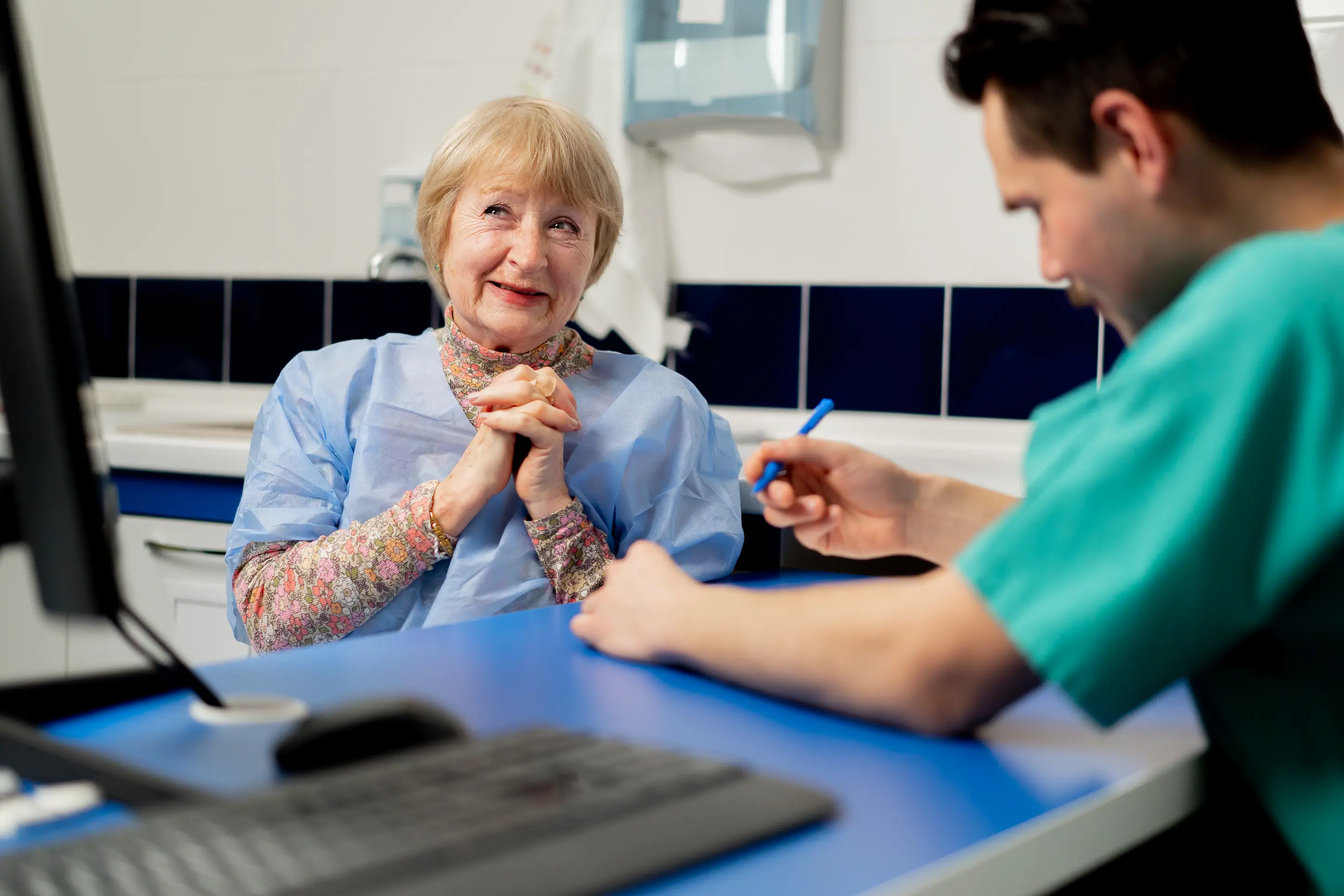 Tier-2 Hospital Cuts Call Center Costs by 30% & Boosts Surgery Bookings with Personalized WhatsApp Videos